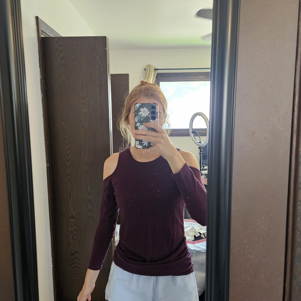 Hippie Rose Off-the-Shoulder Sweater in Deep Purple